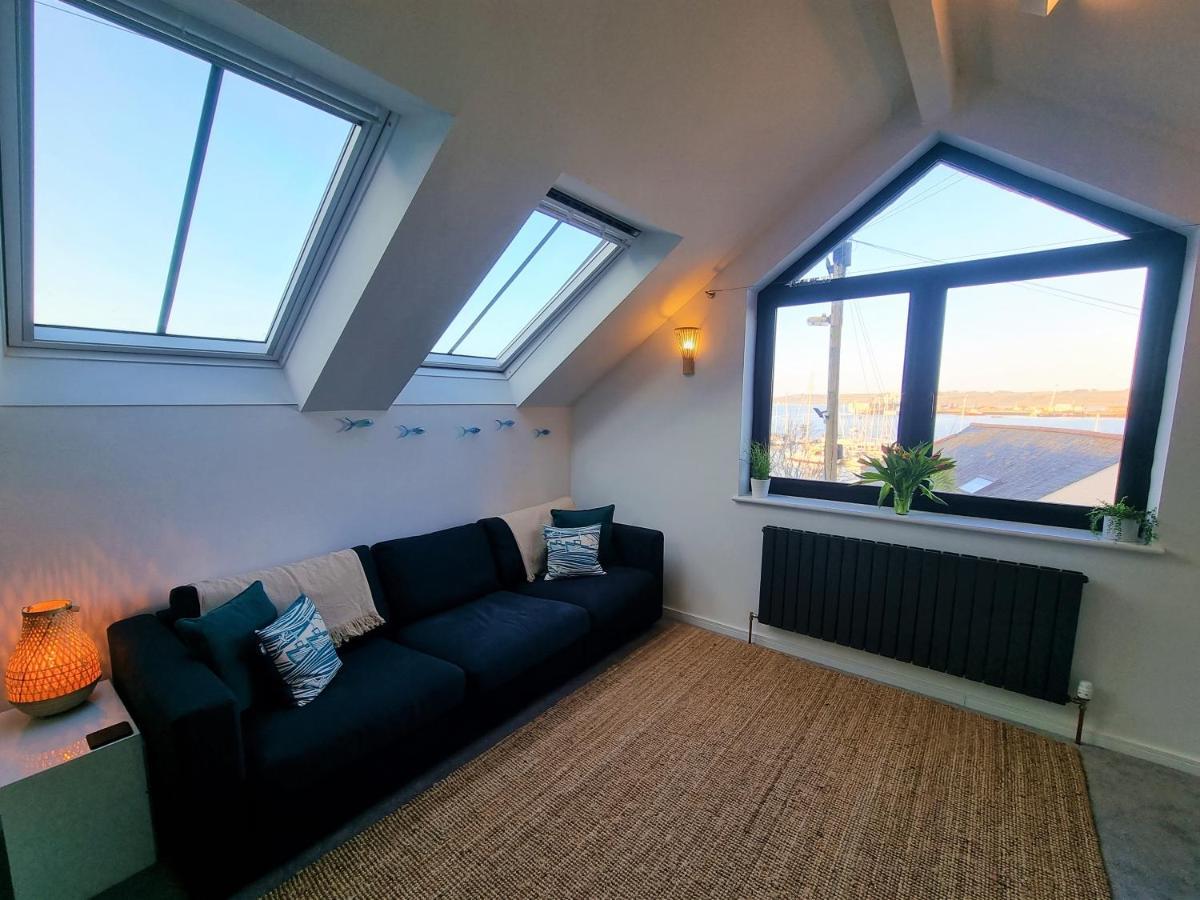 The Bunker-Luxe Central Falmouth Getaway With Stunning Sea Views Екстер'єр фото