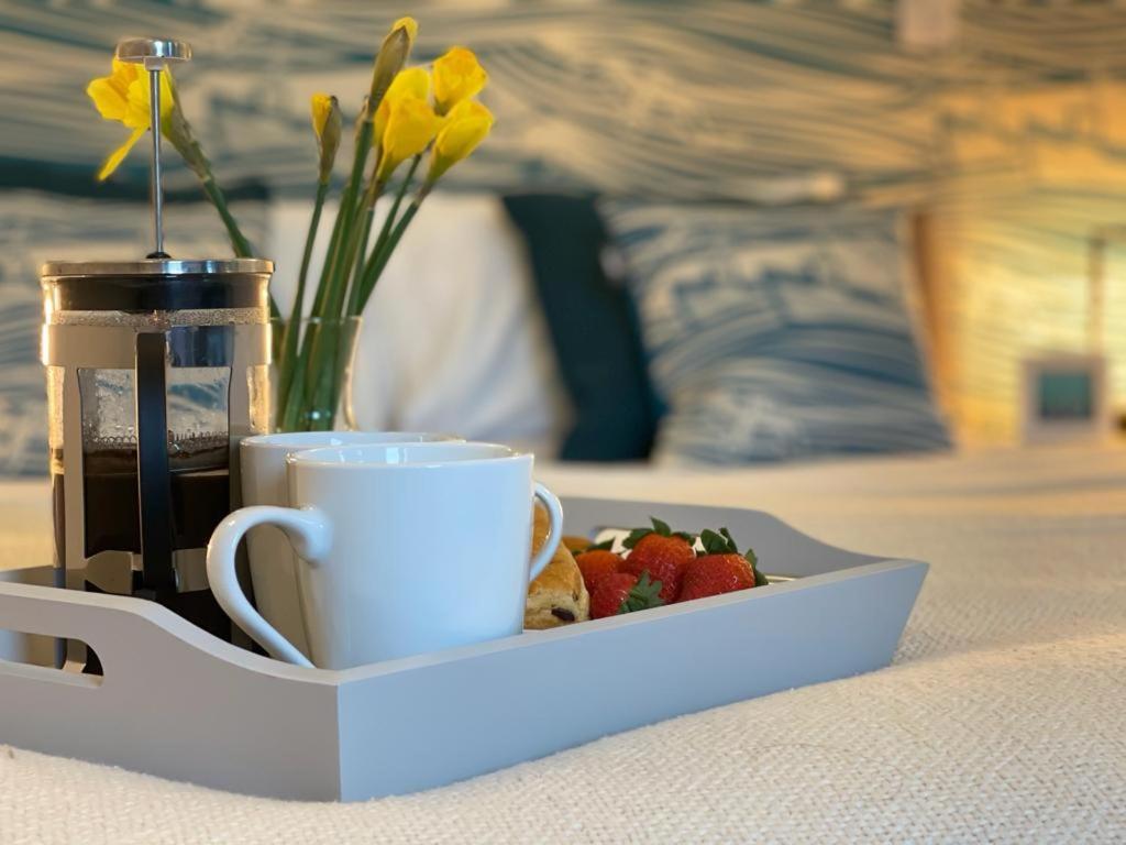 The Bunker-Luxe Central Falmouth Getaway With Stunning Sea Views Екстер'єр фото